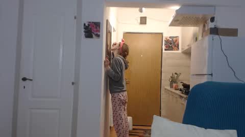 Snapshot of simyhvn chatting on February 2025 05:09:02 AM simyhvn online show from February 2025 05:09:02 AM