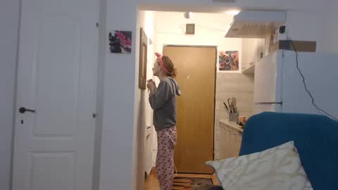 Snapshot of simyhvn chatting on February 2025 05:10:01 AM simyhvn online show from February 2025 05:10:01 AM