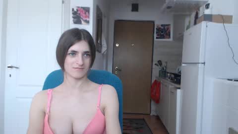 Snapshot of simyhvn chatting on February 2025 11:33:01 AM simyhvn online show from February 2025 11:33:01 AM