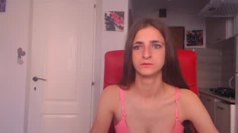 Snapshot of simyhvn chatting on September 2025 04:34:02 AM simyhvn online show from September 2025 04:34:02 AM