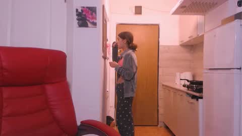 Snapshot of simyhvn chatting on December 2025 05:35:02 AM simyhvn online show from December 2025 05:35:02 AM