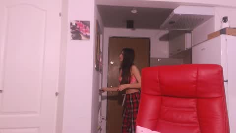 Snapshot of simyhvn chatting on December 2025 05:38:02 AM simyhvn online show from December 2025 05:38:02 AM