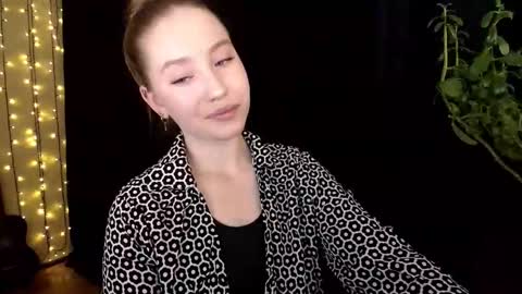 Sindi online show from October 2025 12:29:01 PM