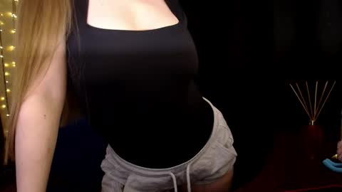 Snapshot of sindiwatsoon chatting on April 2026 02:29:01 PM Sindi online show from April 2026 02:29:01 PM