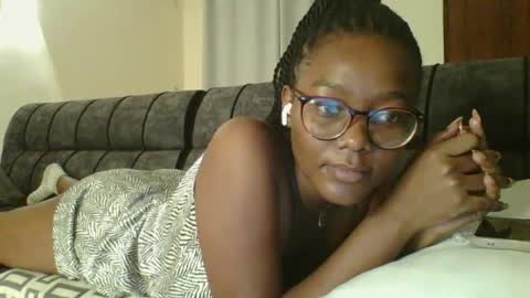 Snapshot of sinful_shadow chatting on July 2026 01:33:01 AM sinful_shadow online show from July 2026 01:33:01 AM