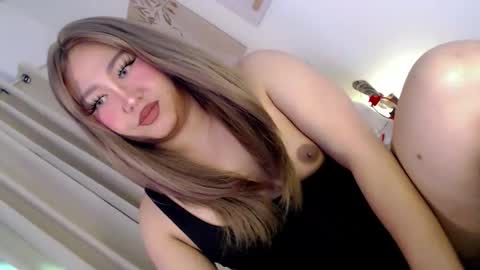 Snapshot of sinfulsiren28x chatting on April 2026 01:20:01 PM ANDREA online show from April 2026 01:20:01 PM