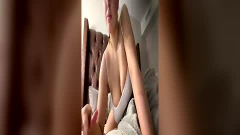 Snapshot of sinfulsophia chatting on June 2026 04:50:01 AM sinfulsophia online show from June 2026 04:50:01 AM