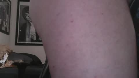 Snapshot of singledude99 chatting on July 2026 10:18:02 AM singledude99 online show from July 2026 10:18:02 AM