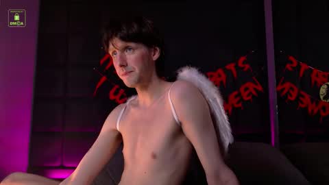 Snapshot of sinkisser chatting on October 2025 10:39:02 AM WARREN online show from October 2025 10:39:02 AM