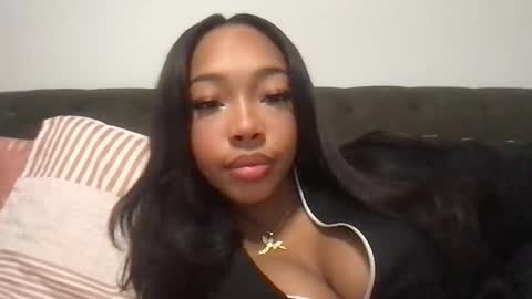 Snapshot of sinn3er chatting on December 2025 04:39:02 AM sinn3er online show from December 2025 04:39:02 AM