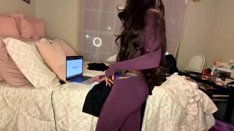 Snapshot of sinn3er chatting on February 2026 01:15:01 AM sinn3er online show from February 2026 01:15:01 AM