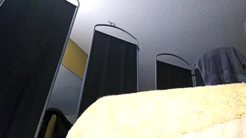 Snapshot of sinseason chatting on March 2025 09:40:01 AM Sinseason online show from March 2025 09:40:01 AM