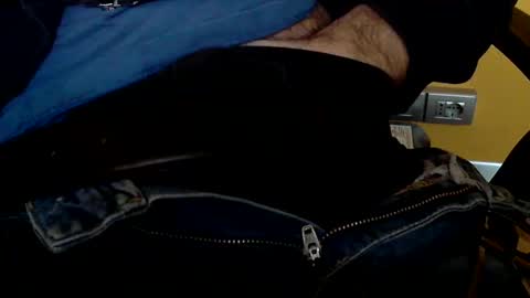 Alex online show from January 2025 01:02:02 PM