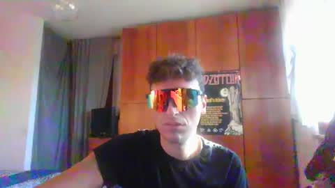 sinvi1915 online show from October 2025 03:56:02 PM