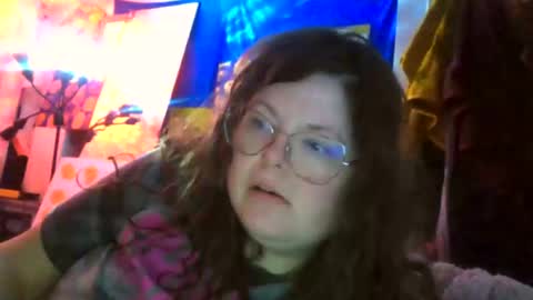 Siofra online show from November 2025 12:07:02 PM