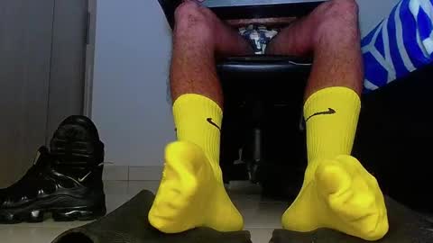 only foot                         worshipers here online show from February 2026 11:39:02 PM