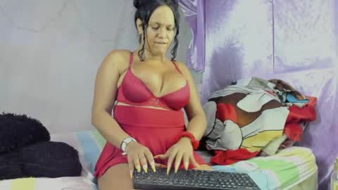 Snapshot of sirena_dirtysexxx chatting on May 2026 01:44:01 AM Sirena Fuentes online show from May 2026 01:44:01 AM