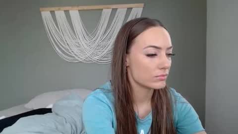 SirenEyes online show from April 2026 08:35:02 PM
