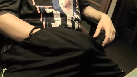 Snapshot of siriusobjt chatting on December 2025 03:44:02 AM siriusobjt online show from December 2025 03:44:02 AM