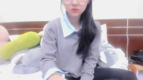 julila online show from December 2025 02:52:02 AM