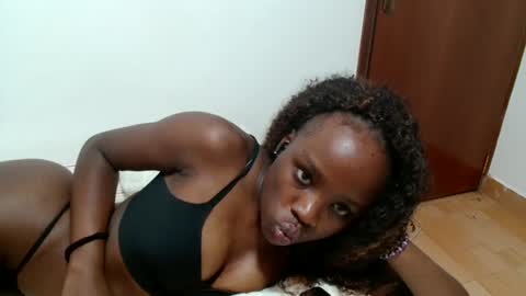 Snapshot of sismile chatting on April 2026 11:14:02 AM shannie online show from April 2026 11:14:02 AM