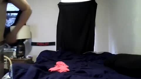 Snapshot of sissiebeard chatting on December 2024 07:21:01 PM sissiebeard online show from December 2024 07:21:01 PM