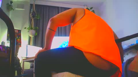 RESPONDS WELL TO ... online show from November 2025 01:44:02 PM