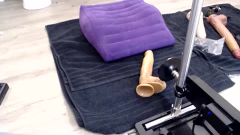 Snapshot of sissygoonerslut chatting on April 2026 02:17:02 AM Sissy Gooner online show from April 2026 02:17:02 AM