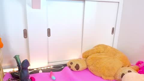 Snapshot of siswet19 chatting on March 2026 12:05:03 PM Elise online show from March 2026 12:05:03 PM