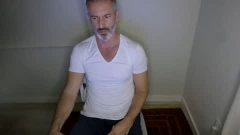 Snapshot of sixsevensixte3n chatting on April 2026 04:22:01 AM SixSevenSixteen online show from April 2026 04:22:01 AM