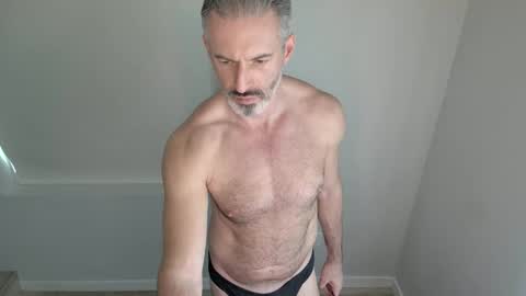 Snapshot of sixsevensixte3n chatting on April 2026 10:10:01 PM SixSevenSixteen online show from April 2026 10:10:01 PM