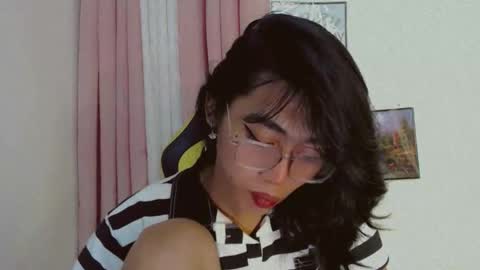 Snapshot of sizka_ford chatting on November 2025 04:06:01 PM Sizka online show from November 2025 04:06:01 PM