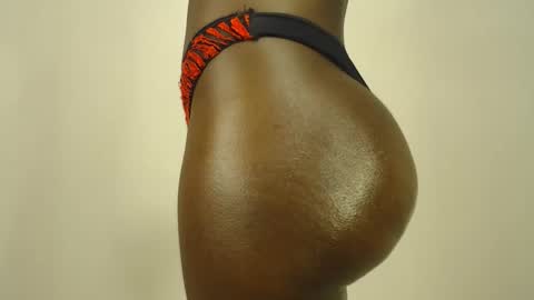 Snapshot of sizzly_ass chatting on June 2026 02:50:02 AM sizzly_ass online show from June 2026 02:50:02 AM