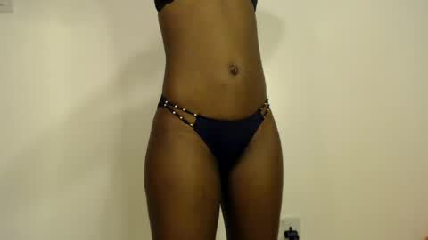 Snapshot of sizzly_ass chatting on July 2026 02:18:01 AM sizzly_ass online show from July 2026 02:18:01 AM