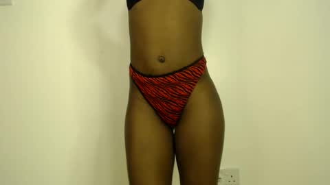 Snapshot of sizzly_ass chatting on July 2026 12:31:02 PM sizzly_ass online show from July 2026 12:31:02 PM