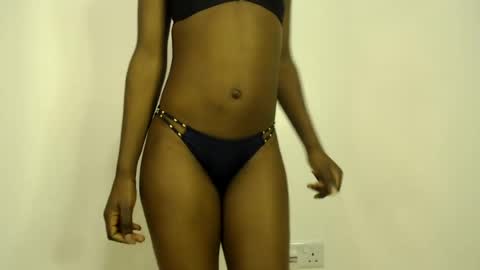 Snapshot of sizzly_ass chatting on July 2026 02:43:02 PM sizzly_ass online show from July 2026 02:43:02 PM