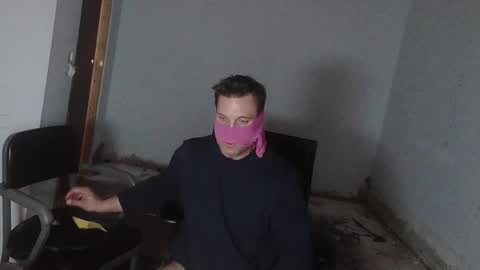 Snapshot of sizzzlenomics chatting on February 2025 12:32:02 AM SIZZZLENOMICS online show from February 2025 12:32:02 AM