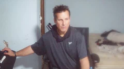 Snapshot of sizzzlenomics chatting on October 2025 10:34:02 AM SIZZZLENOMICS online show from October 2025 10:34:02 AM