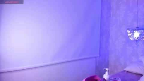 Snapshot of skailyn_angels chatting on February 2026 11:33:01 AM SKAILYN ANGELS online show from February 2026 11:33:01 AM