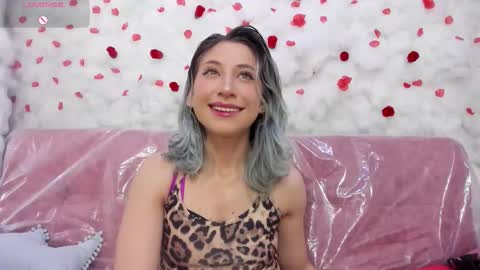 Snapshot of skarletjhonson_ chatting on October 2025 06:33:01 AM Skarlet  online show from October 2025 06:33:01 AM