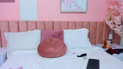 Snapshot of skarletkiss_ chatting on April 2026 06:42:02 PM skarletkiss_ online show from April 2026 06:42:02 PM