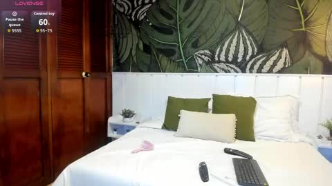 Snapshot of skarletkiss_ chatting on April 2026 05:59:02 PM skarletkiss_ online show from April 2026 05:59:02 PM