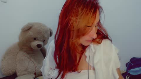 Snapshot of skarlett2072 chatting on December 2024 04:30:02 AM Arlett online show from December 2024 04:30:02 AM