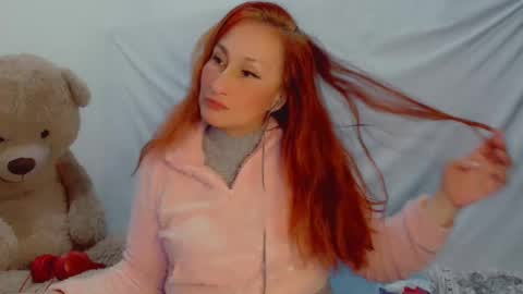 Snapshot of skarlett2072 chatting on March 2025 03:13:02 AM Arlett online show from March 2025 03:13:02 AM