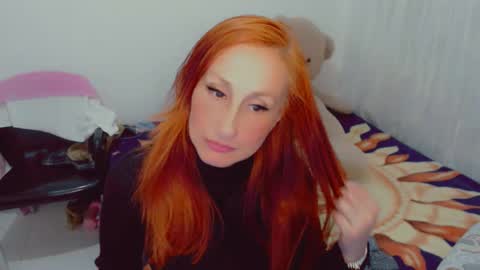 Snapshot of skarlett2072 chatting on November 2025 02:22:02 AM Arlett online show from November 2025 02:22:02 AM