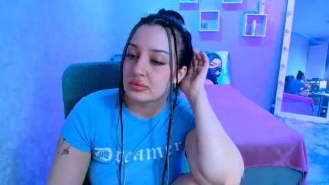 Snapshot of skarlett_monliss chatting on April 2026 06:32:01 PM Skarlett Monliss online show from April 2026 06:32:01 PM