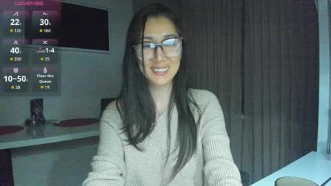 Snapshot of skarlettforeve chatting on April 2026 10:33:01 PM skarlett online show from April 2026 10:33:01 PM