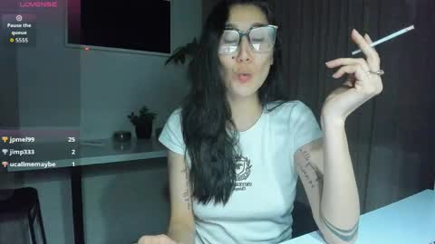 Snapshot of skarlettforeve chatting on May 2026 10:26:02 PM skarlett online show from May 2026 10:26:02 PM
