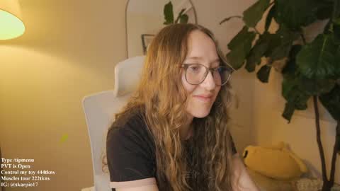 Snapshot of skarpio17 chatting on May 2026 10:50:03 PM Im Scarlett ONLINE 5pm-10pm NYC time online show from May 2026 10:50:03 PM