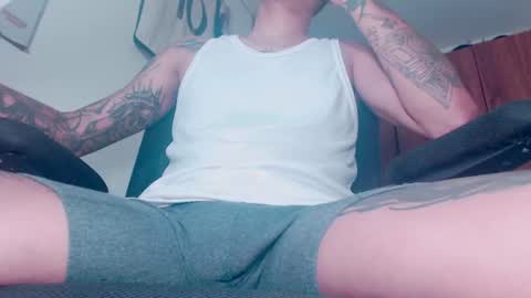 Snapshot of skateboy444 chatting on July 2026 05:53:01 AM king online show from July 2026 05:53:01 AM